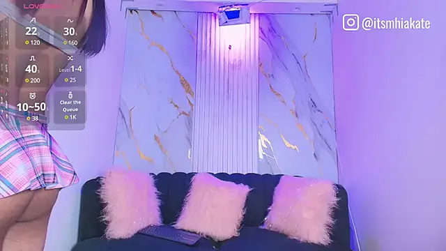 LushianaFitness – webcam model profile photo Image 6