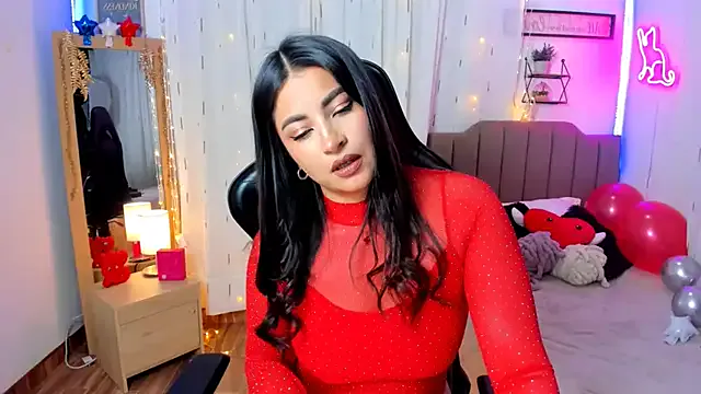 roouse – webcam model profile photo Image 16