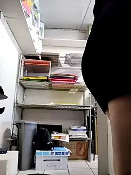 mc-Olivia – webcam model profile photo Image 12