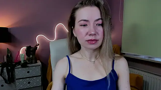 LillieWebb_ – webcam model profile photo Image 17