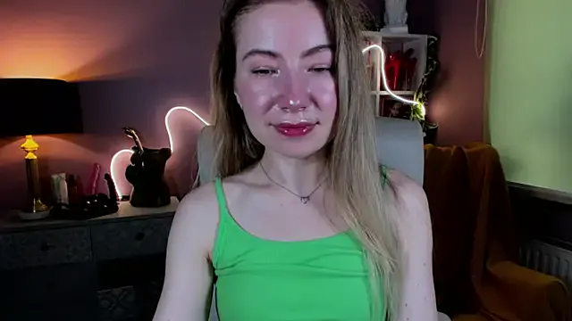 LillieWebb_ – webcam model profile photo Image 5