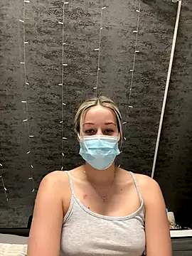 oxo_yuna_oxo – webcam model profile photo Image 2