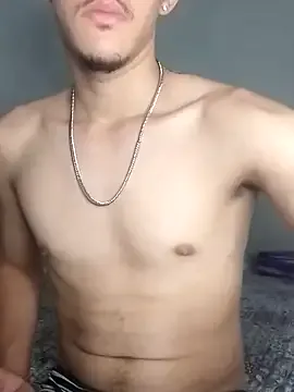  – webcam model profile photo Image 10