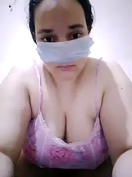  – webcam model profile photo Image 10