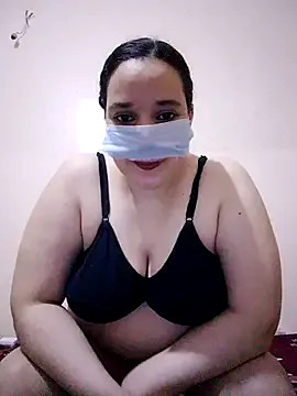  – webcam model profile photo Image 13