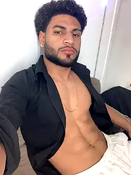 fresh_b1ood – webcam model profile photo Image 2