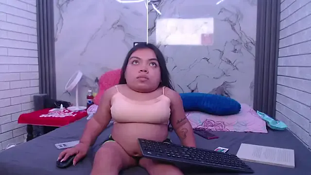 winter11 – webcam model profile photo Image 18