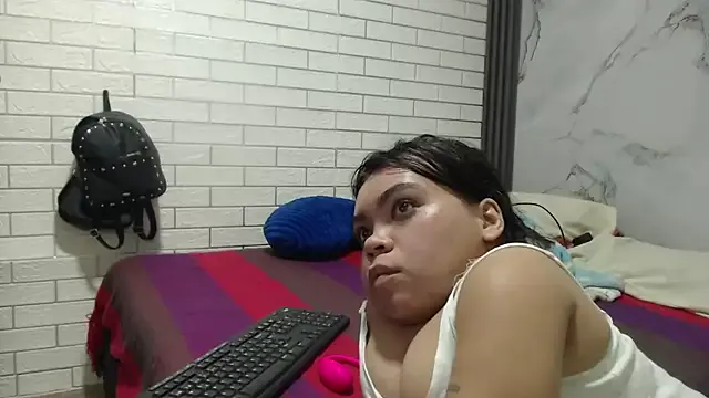 winter11 – webcam model profile photo Image 5