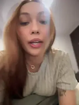  – webcam model profile photo Image 9
