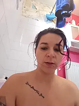 Viola_Beck on FreeCamNet Image 11