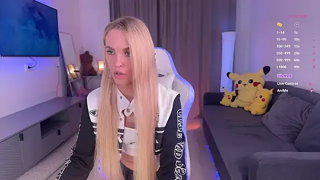 hina_porn – webcam model profile photo Image 4