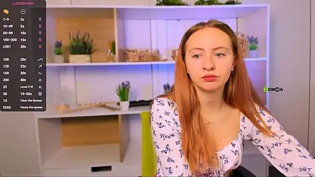 Lolli_Jones – webcam model profile photo Image 3