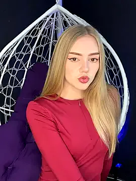 NATINATU252525 – webcam model profile photo Image 4