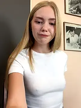 NATINATU252525 – webcam model profile photo Image 5