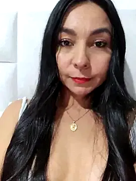 roouse – webcam model profile photo Image 19