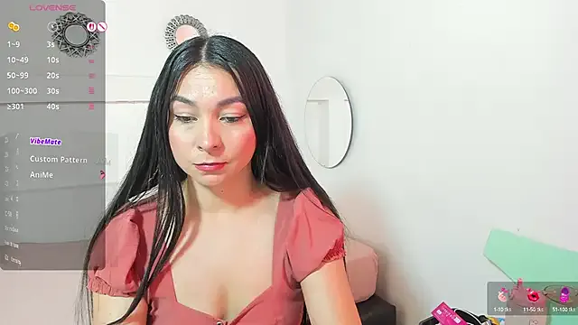 roouse – webcam model profile photo Image 8