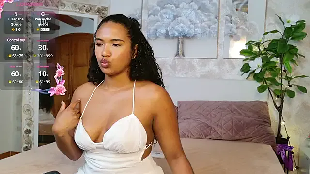 raisawetsx – webcam model profile photo Image 6