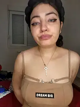_Alice_1 – webcam model profile photo Image 3