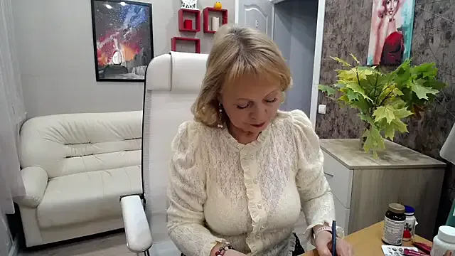 roouse – webcam model profile photo Image 19