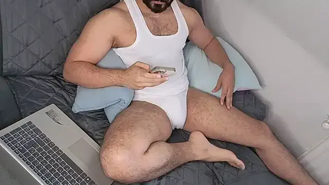  – webcam model profile photo Image 19