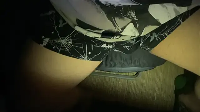 roouse – webcam model profile photo Image 7