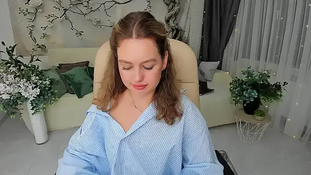 NANA_7 – webcam model profile photo Image 14