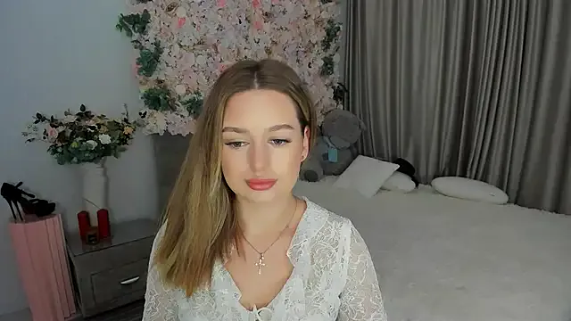 NANA_7 – webcam model profile photo Image 17