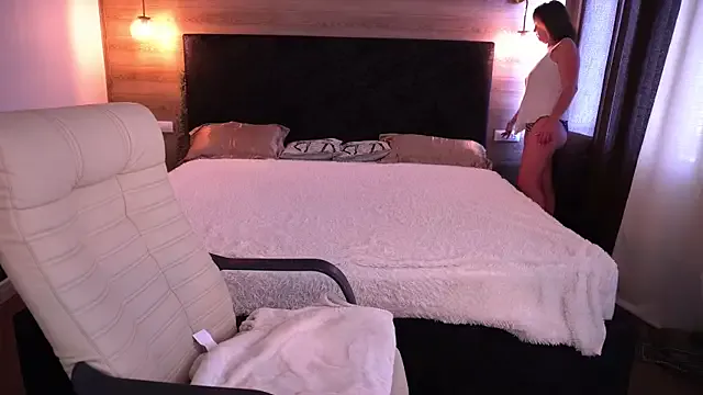 Megu_Melon – webcam model profile photo Image 7