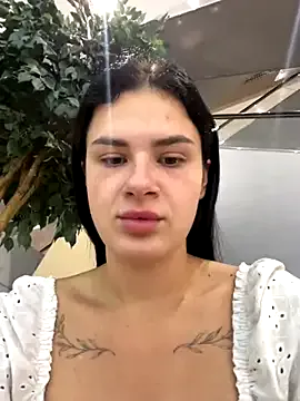  – webcam model profile photo Image 14
