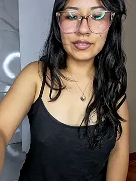 maataaan – webcam model profile photo Image 4
