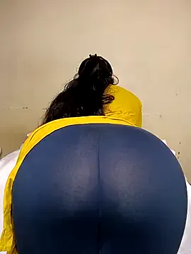 Mia--meow – webcam model profile photo Image 3