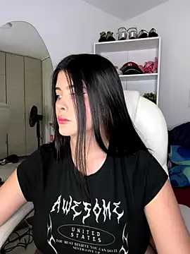 Mia--meow – webcam model profile photo Image 13