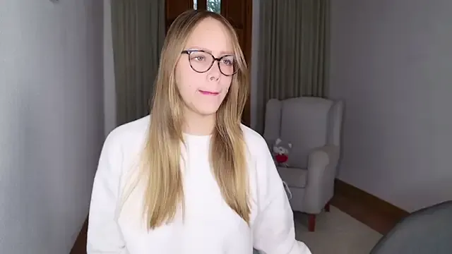 Megu_Melon on FreeCamNet Image 7