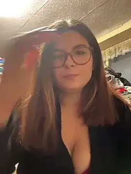 PumaShyXD – webcam model profile photo Image 3