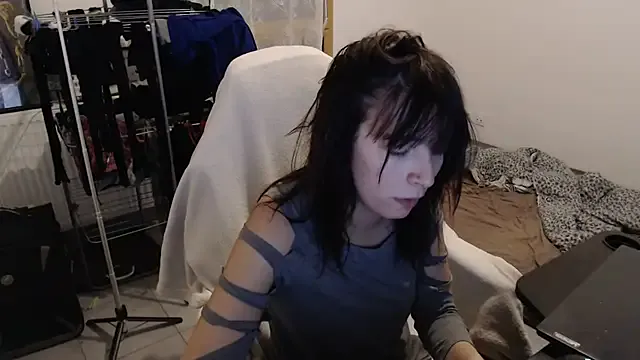 Emily_brown04 – webcam model profile photo Image 14