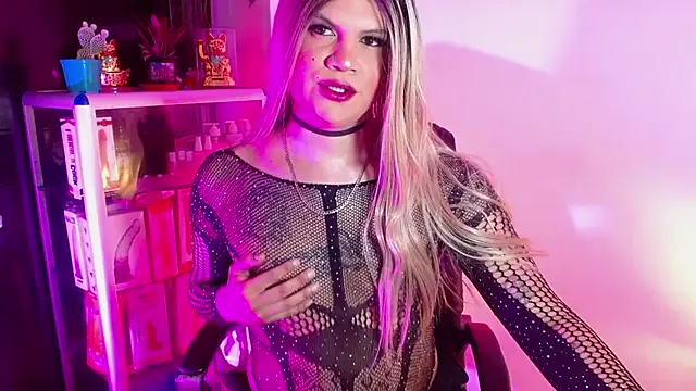 princess0303 – webcam model profile photo Image 3