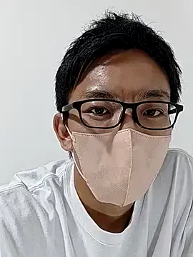 roouse – webcam model profile photo Image 3