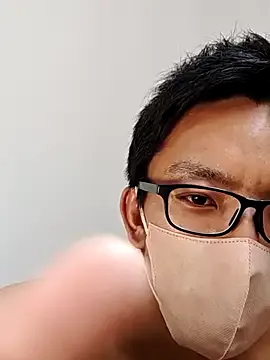 roouse – webcam model profile photo Image 9
