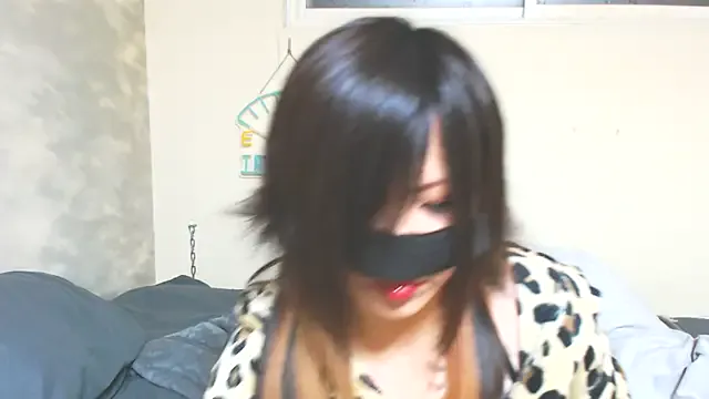 Mia--meow – webcam model profile photo Image 2