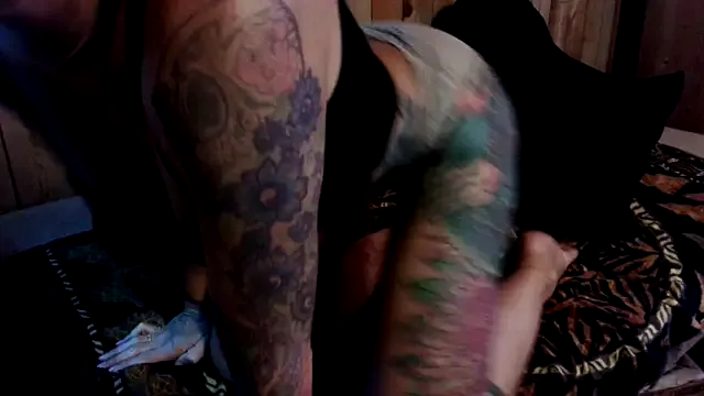 Mia--meow – webcam model profile photo Image 19