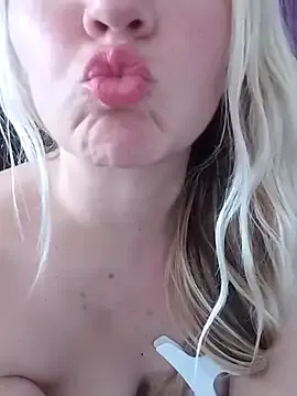 Pinkypupa-Love – webcam model profile photo Image 7