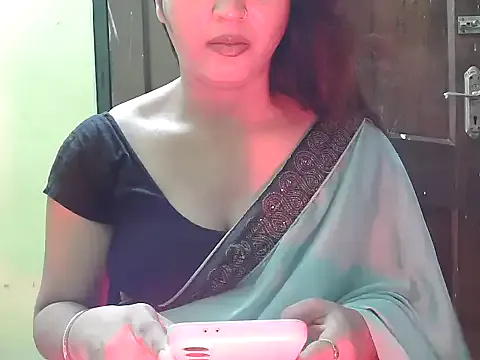 Nonchan_ – webcam model profile photo Image 15