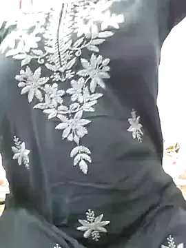 Mia--meow – webcam model profile photo Image 9