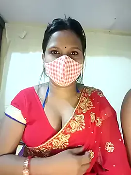 roouse – webcam model profile photo Image 3