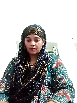 BUSTYMARINA_ – webcam model profile photo Image 8