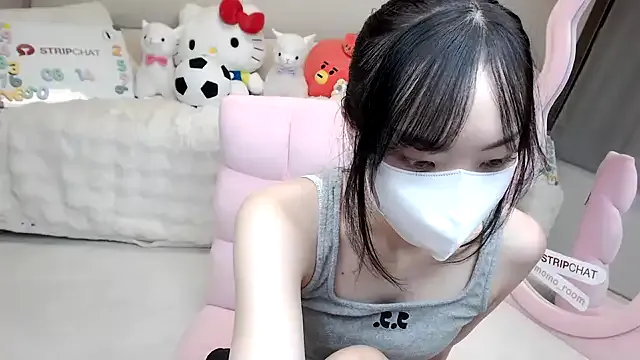Nonchan_ – webcam model profile photo Image 18