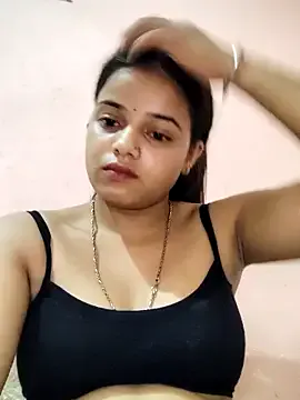 roouse – webcam model profile photo Image 14