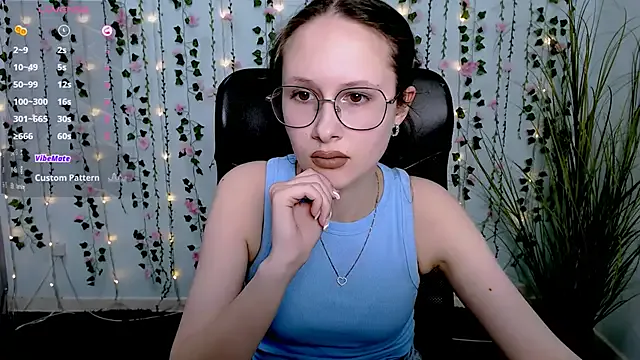 mona_cloud – webcam model profile photo