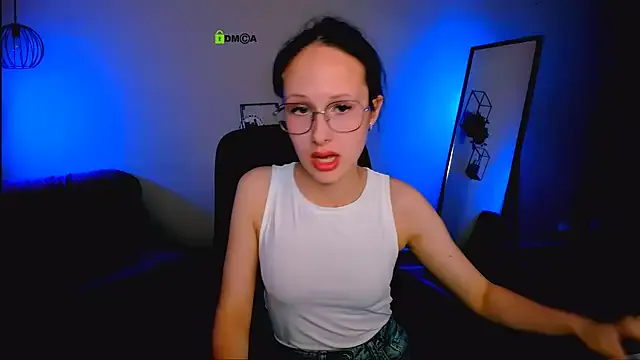 winter11 – webcam model profile photo Image 4