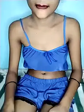 roouse – webcam model profile photo Image 3